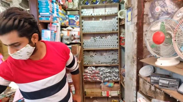 बहुत सस्ते दाम में मोटर पंखे लाइट ||775motor, battery, Fan,12v battery, Inverter |lajpat rai market смотреть онлайн