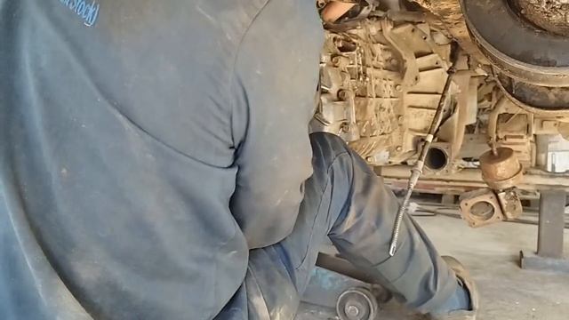 HINO 300 ANG PAGKAKABIT NG CLUTCH PLATE AT TRANSMISSION смотреть онлайн