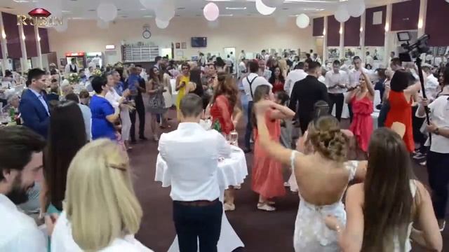 Orkestar Marka Kostica, Ljuba Perucica, Aleksandra Bursac, Nina Jovanovic, Restoran RUBIN, Obrenova смотреть онлайн