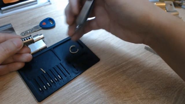 [15] Mauer NW4 5 Dimple Pins + 1 Interactive Element + 4 Sliders Picked and Gutted смотреть онлайн