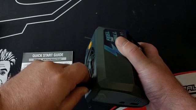 Unoboxing SkyRC D200Neo Dual Charger смотреть онлайн
