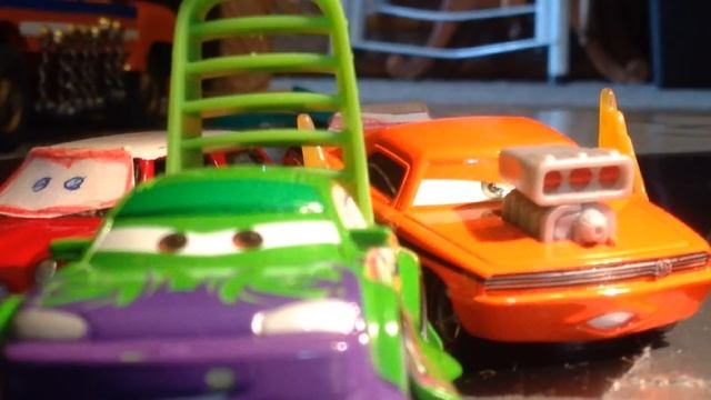 Cars: Tales From Radiator Springs: never trust a tuner смотреть онлайн