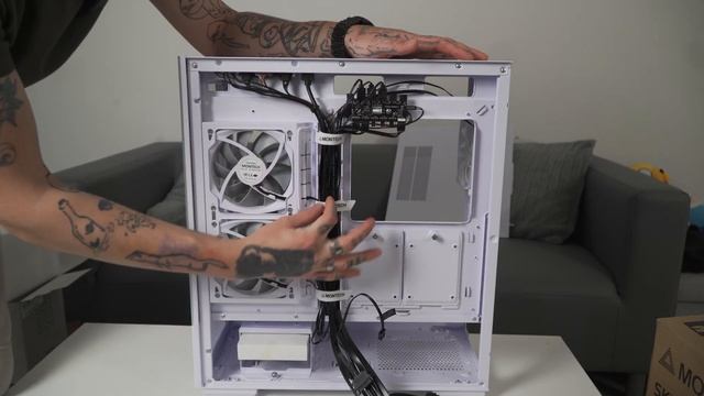 DON'T BUY THE "Hyte Y40" BEFORE SEEING THIS! - Montech Sky Two! Best budget pc case of 2023 #montec смотреть онлайн
