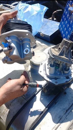 Прокачка гидрокулисы Man. замена гидравлической кулисы Ман.