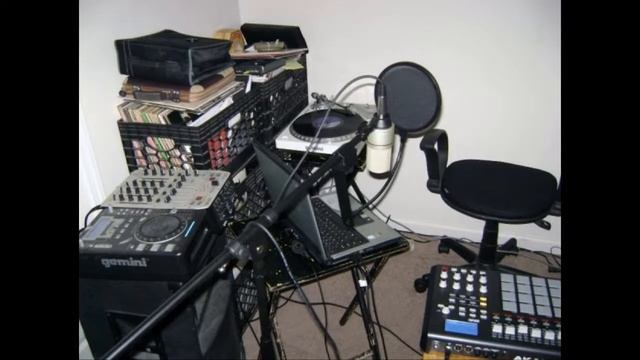 Instrumental Mixtape - "Mr. I Got Beats" Volume One смотреть онлайн