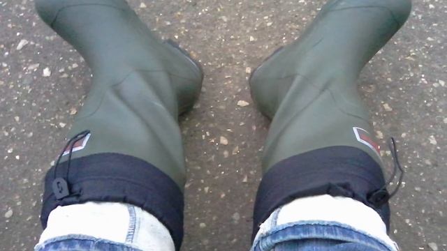 My Eiger Winter-Zone Rubber boots - 10 after fluo-light tunning. смотреть онлайн