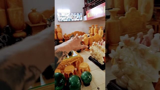 магазин камней во вьетнаме смотреть онлайн