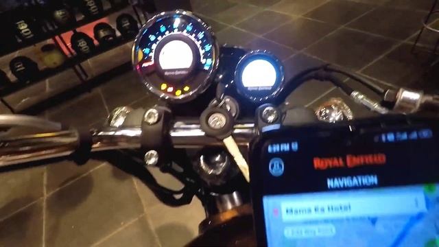 METEOR 350 NAVIGATION SETUP | BATTERY OPTIMISATION ISSUE SOLVED смотреть онлайн