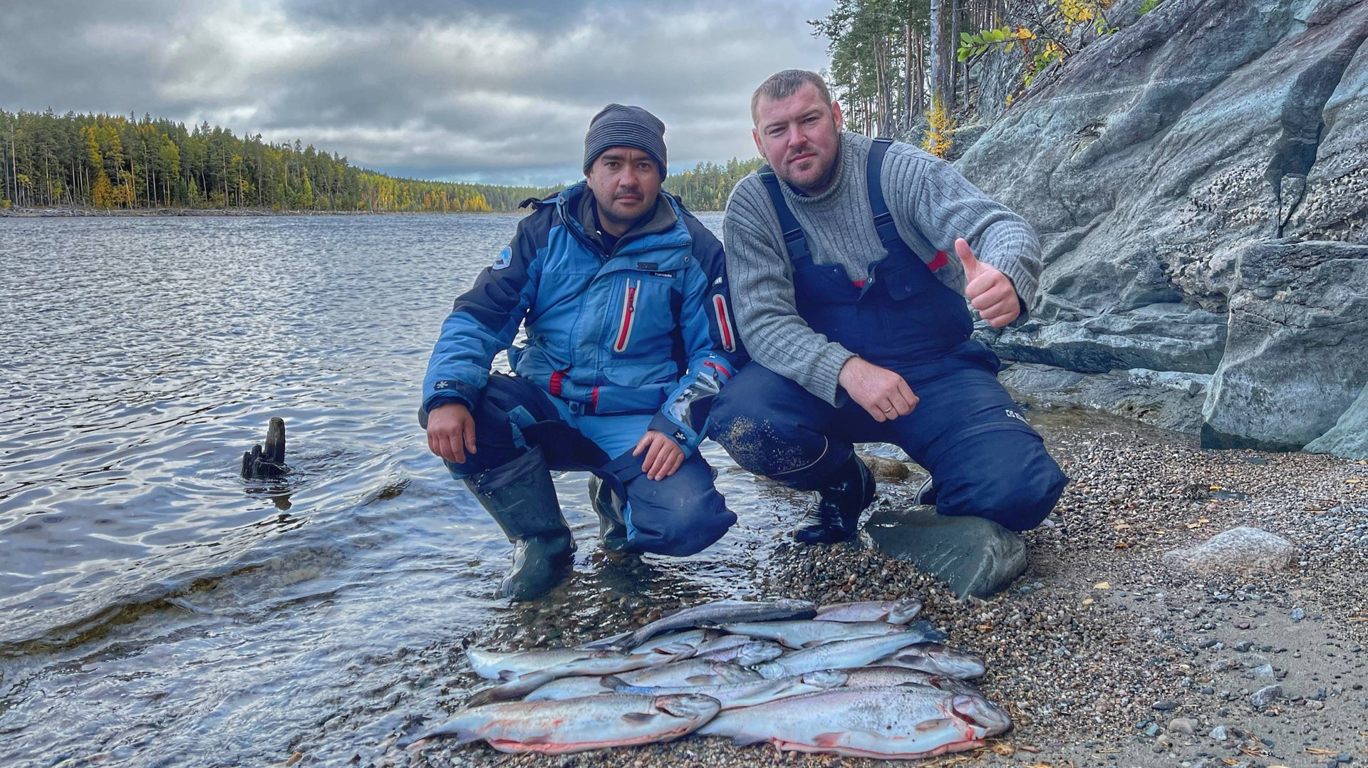 В ЭТОМ РАЙСКОМ ОЗЕРЕ ОЧЕНЬ МНОГО РЫБЫ | ДУШЕВНАЯ РЫБАЛКА В КАРЕЛИИ |СЕГОЗЕРО 2021 смотреть онлайн