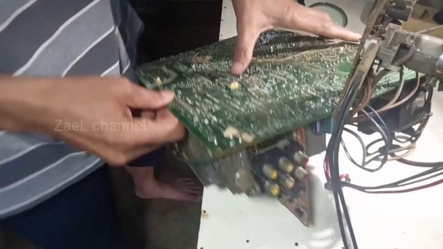 service tv toshiba gambar menyempit atas dan bawah смотреть онлайн