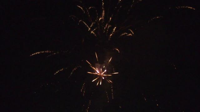 C 207 1.2” x 25 Green tail to golden crown w brocade crown (MA) смотреть онлайн