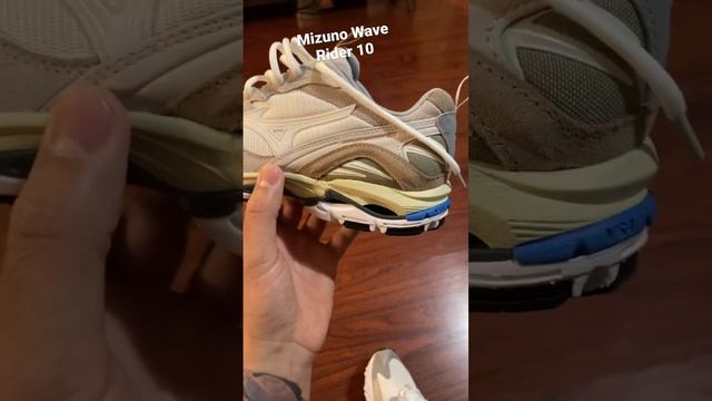 Mizuno Wave Rider 10 ‘Snow White’ On Feet смотреть онлайн