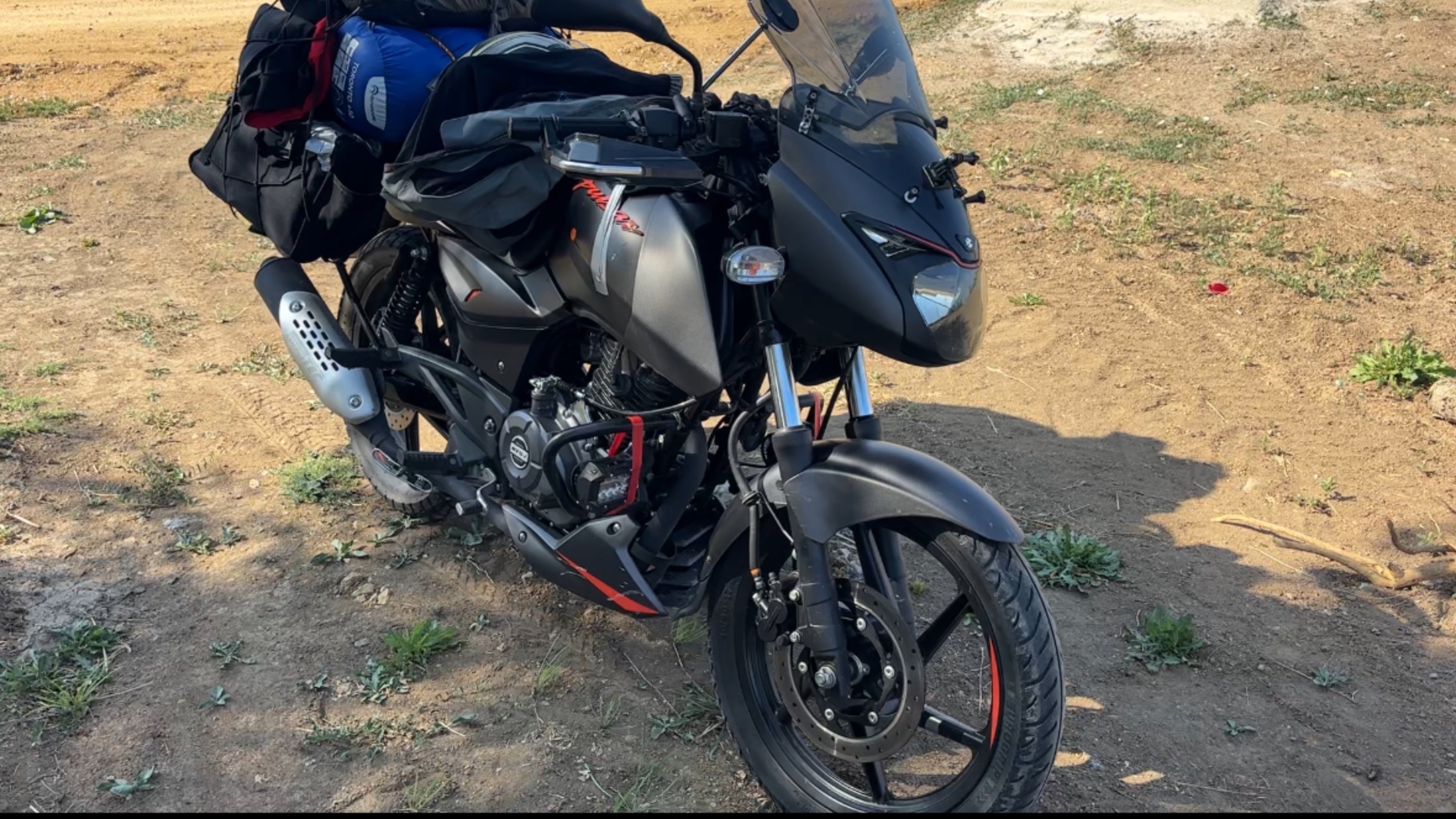 Путешествие на мотоцикле Bajaj pulsar 180. (Баджадж пульсар 180) Часть 2. смотреть онлайн