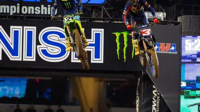 Столкновение лидеров, беспобедная победа Томака и приключения Феррандиса (450 SX Arlington 2022) смотреть онлайн