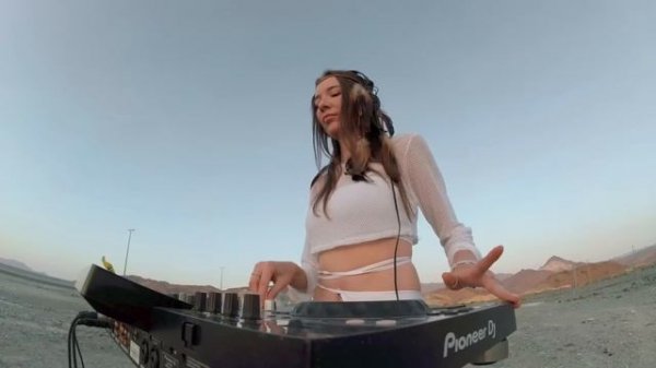 Olly Klars - Live @ Fujairah, OAE Melodic Techno & Progressive House Mix