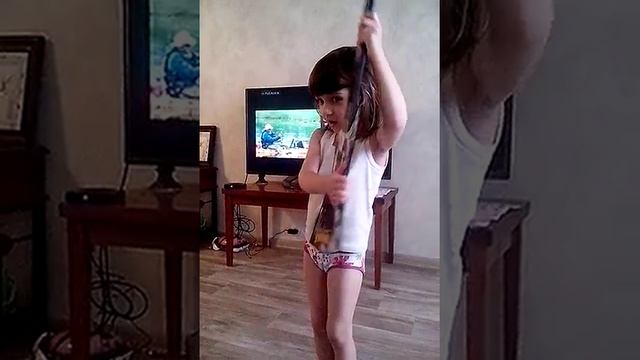 Вера играет на гитаре смотреть онлайн