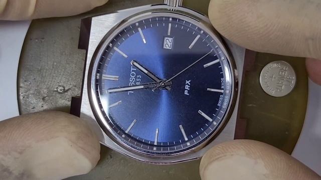 How To Change Battery TISSOT PRX Quartz Watch смотреть онлайн