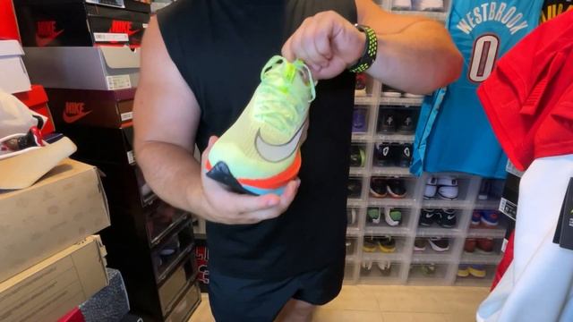 Nike’s Fastest Sneaker: Nike Air Zoom AlphaFly Next % смотреть онлайн