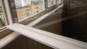 Остекление балкона деревянными рамами