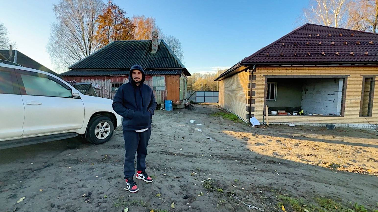 Давно хотели это сделать. Наводим порядок на участке. Работа не заканчивается. Жизнь простых людей. смотреть онлайн