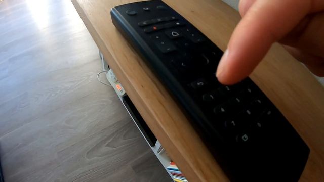 SFR BOX TV Problème de télécommande - association смотреть онлайн