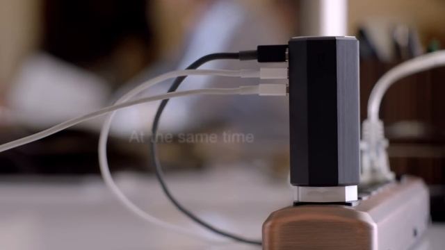 Zolt Laptop Charger Plus смотреть онлайн