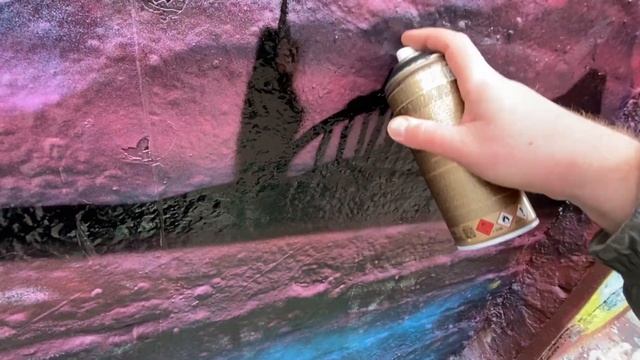 CRAZY SPACE SKYLINE WITH GRAFFITI LETTERS - LEIPZIG/PLAGWITZ - HESKY ONE 2023 смотреть онлайн