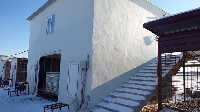 Применение Броня Зима на нескольких зданиях большой фермы в г. Благовещенск смотреть онлайн