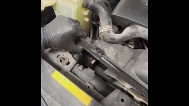 Infiniti 3.5 radiator removal the easy way смотреть онлайн