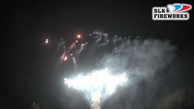 CP305 White strobe w red mine white strobe смотреть онлайн