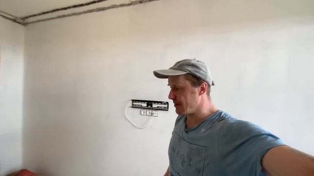 КОГДА НЕ СТОИТ ЭКОНОМИТЬ НА ДЕМОНТАЖЕ СТЯЖКИ ОТ ЗАСТРОЙЩИКА. #демонтажстяжкипола смотреть онлайн