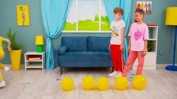 Eva Explore the Mysterious Secret Room and other Adventures with Friends