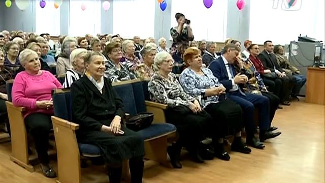 В Адмиралтейском районе отметили День пожилого человека. смотреть онлайн