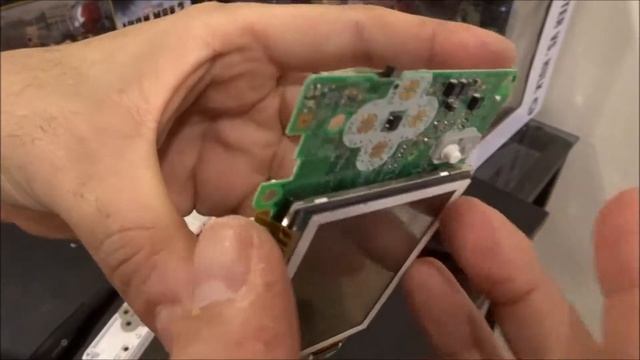 Nintendo DS lite repair. pt.1 Disassembly смотреть онлайн