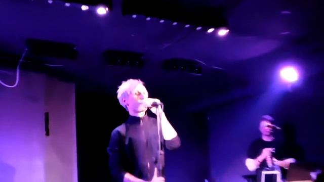 Появление Jackie-O на сцене смотреть онлайн