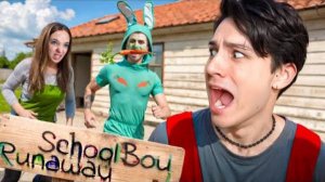 УБЕГАЮ ОТ РОБЛОКС КВИН И ЧУДО ЧАЯ В SCHOOLBOY RUNAWAY