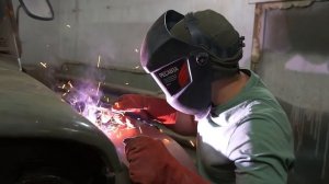 Робот сделал Говорящую Ниву из нового автомобиля, чтобы победить в битве роботов!