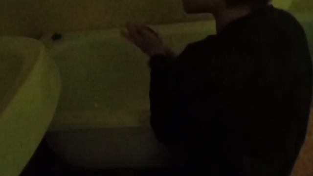 Построил секретную комнату в квартире смотреть онлайн