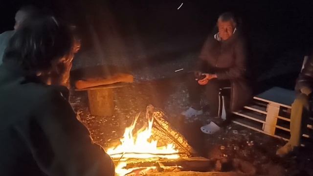 26. Снова на зиму в Абхазию. День 26, часть 2. Отель " Страна души" и песни у костра смотреть онлайн