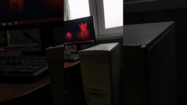 Системный блок AMD Athlon 64 Processor 2800+ 1.81 GHz