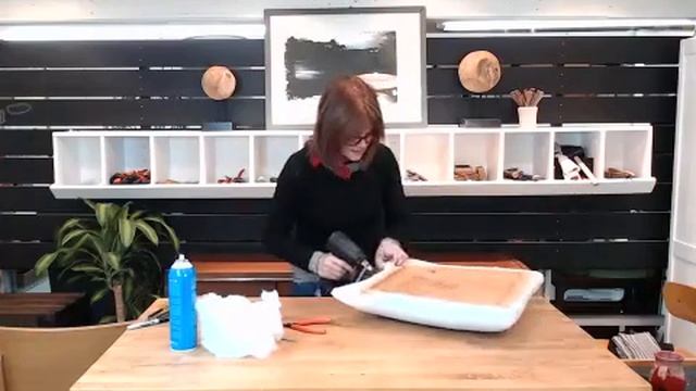 Reupholstering Dining Chairs with Shelly Leer смотреть онлайн