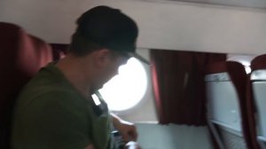 24 часа летим на самолете, который мы купили на аукционе