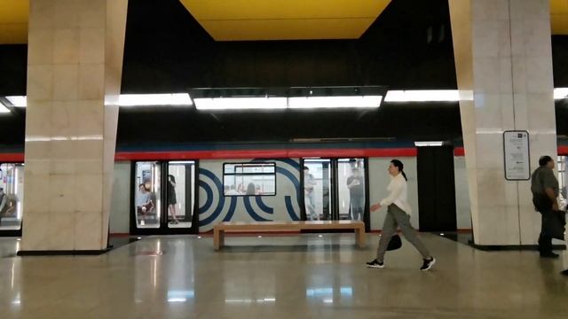 Метро с экрана