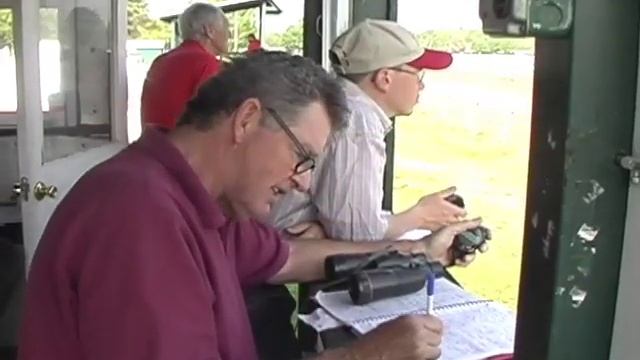 Race Horse Clocker Freddy Bond unbridled with Susan Kayne смотреть онлайн