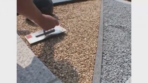 Как склеить природную гальку или каменную крошку