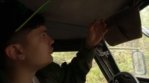 Купили на аукционе автомобиль за 100 тысяч и нашли его в лесу, а там...