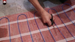 Теплый пол в маленькой ванной. Монтаж своими руками.