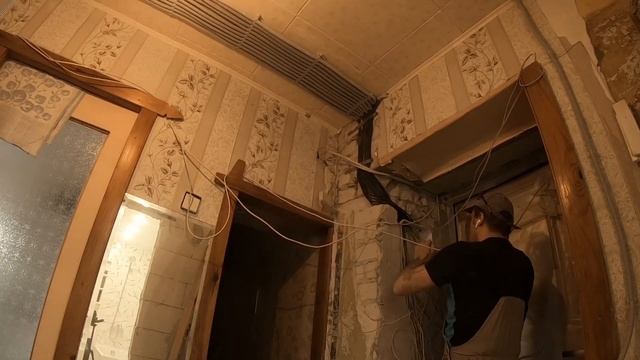 ЗАКОНЧИЛ РЕМОНТ В ВАННОЙ/ЭЛЕКТРИКА В КВАРТИРЕ смотреть онлайн