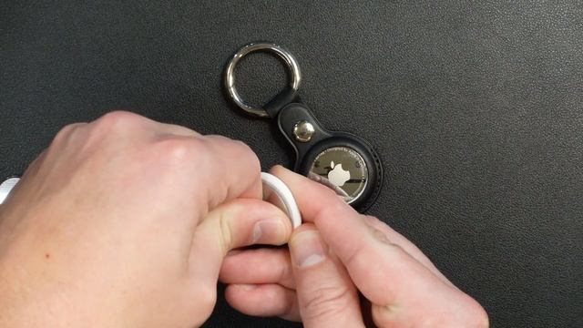 Apple Air Tag Battery Replacement: The Quickest How To Guide & What Batteries to use (CR2032) смотреть онлайн