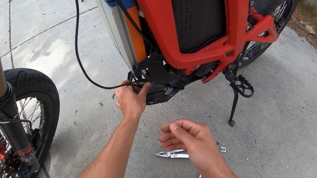 Sur Ron Throttle Upgrade // Magura E-Throttle // Test and Review смотреть онлайн